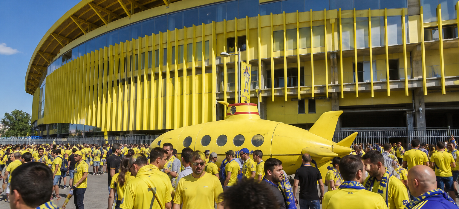 Estadio de la Cerámica exterior on a Villarreal match day